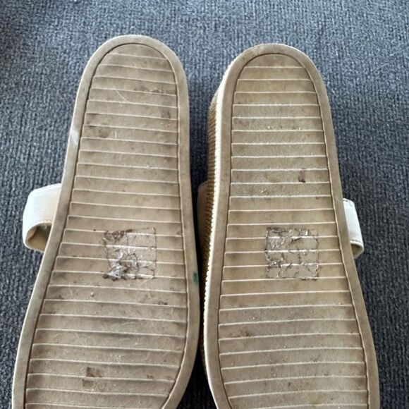 Anne Klein Women's Cream Wedge Sandals - Picture 4 of 6